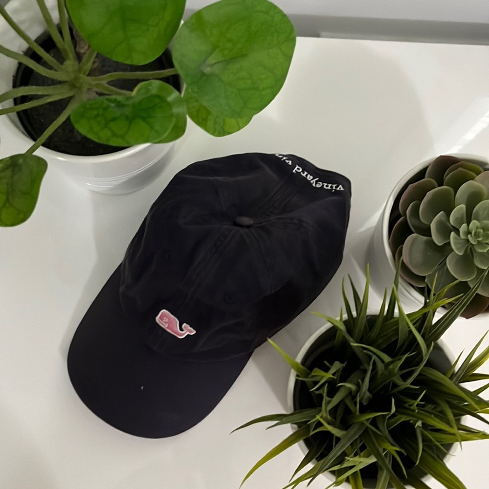 Vineyard vines hat